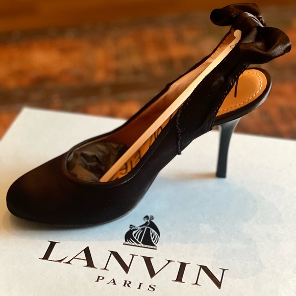 Lanvin Black Satin Bow Slingback Pumps, Size 7 - Picture 13 of 15